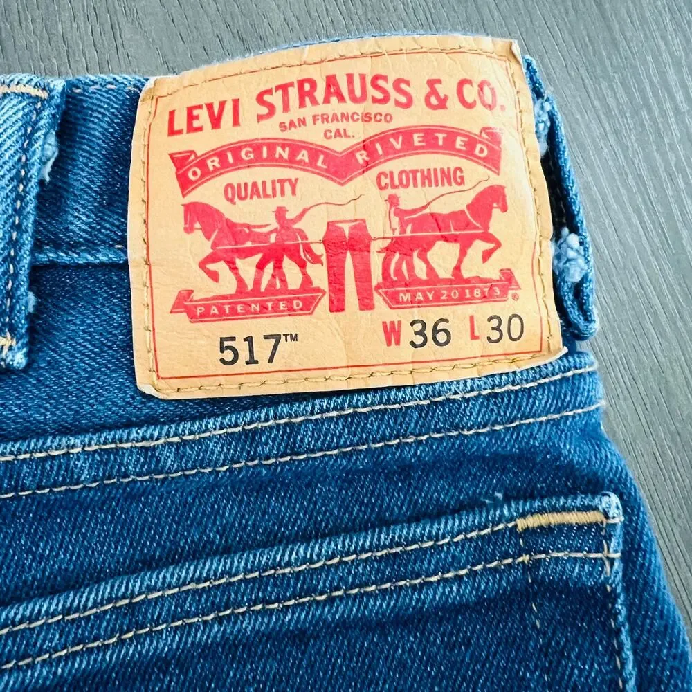 Levis levi 517